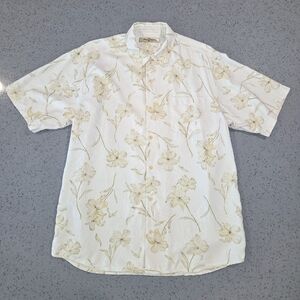 Tommy Bahama Men's Floral Hawaiian Shirt